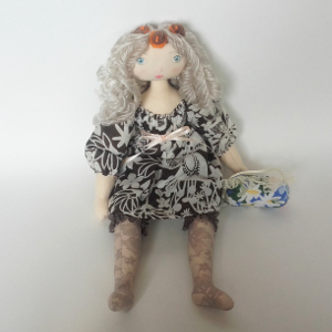 Miss P�nelop patron poup�e chiffon Ad�le 2