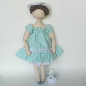 Miss P�nelop patron poup�e chiffon Eglantine 1