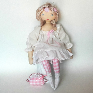 Miss P�nelop patron poup�e chiffon L�onie 1