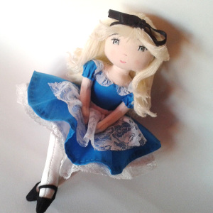 Patron de couture poup�e de chiffon - Alice - Miss Penelop