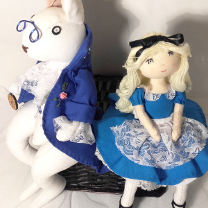 Patron et tutoriel pour r�aliser une poup�e et un lapin