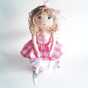 Patron poup�e de collection - Amandine