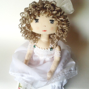 Patron et tutoriel poup�e en tissu - Capucine