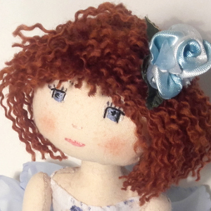 Patron poup�e en tissu - Cloe