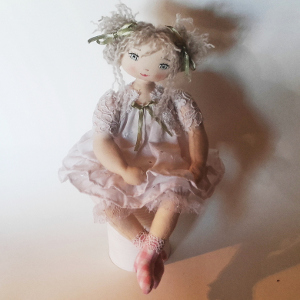 Patron et tutoriel poup�e de chiffon - Mimosa