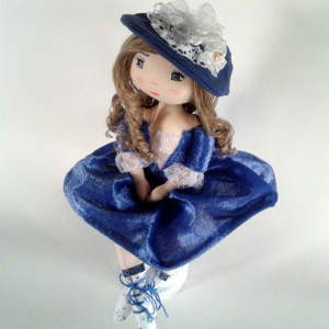 Patron poup�e de collection en tissu - Sophie - Miss Penelop